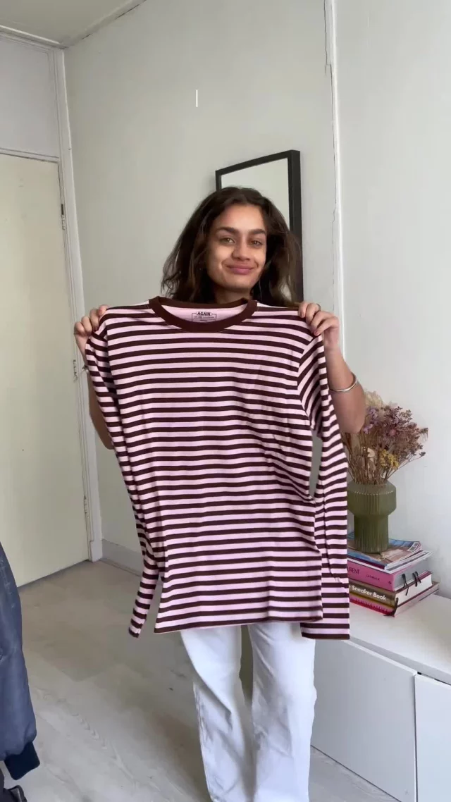 Our Long Sleeve Pink & Brown Stripes - Your new go-to for bold, playful style! 💖🤎

@soniaeijken_ serving spring vibes in this tee and we’re obsessed.

Three looks, one tee, and endless ways to wear it!!

Made from 100% recycled textiles, this long sleeve isn’t just cute – it’s consciously made too. 🌱

Which look is your fave? Let us know! ✨