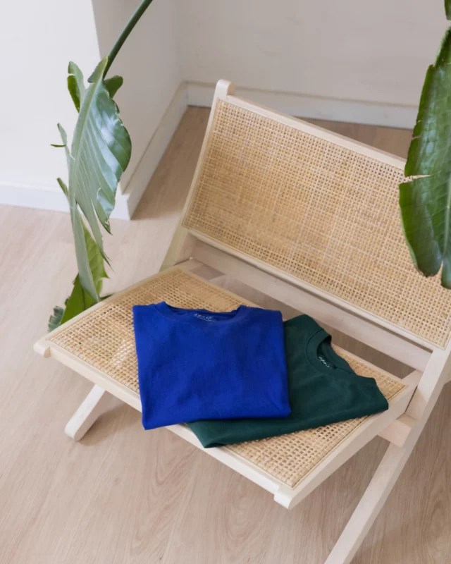 Our sustainable cobalt & forest green t-shirts! 💚💙

Clean, classic, and just the right amount of bold.

With its relaxed fit and standout colours, this one’s ready for anything. ✨

Made from 100% recycled fabrics, feel good, look even better!