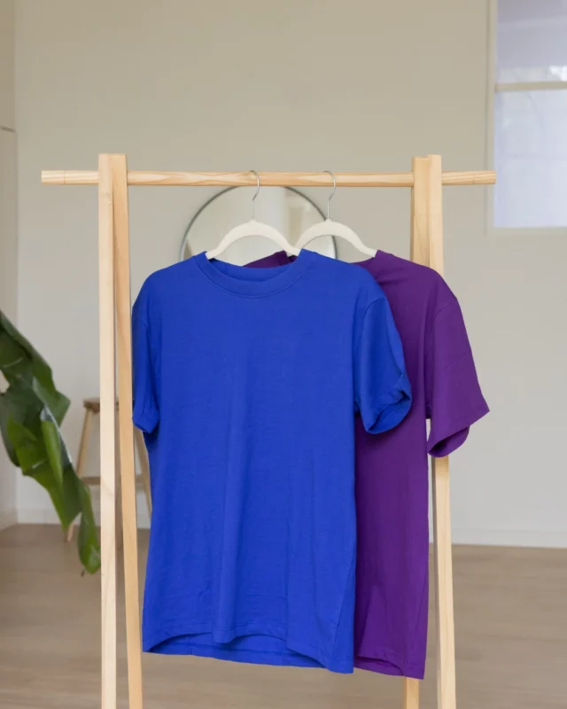 Sustainable, but stylish in Cobalt & purple 💙💜

Bold colors, soft feel, low impact.

Our cobalt and forest green tees are your new go-to basics!

Stylish, comfy, and planet-friendly 🌍